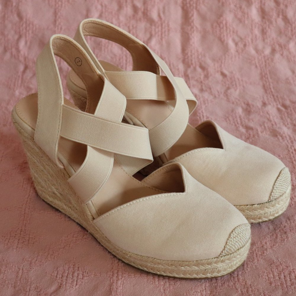 Coutgo Boho Beach Style Strappy Nude Beige Sandal Wedge Heels Size 7